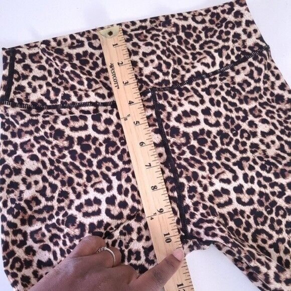 Zyia Active Womens 7/8 Cheeky Leopard Ruched Leggings Pants Size 8 10 - Picture 7 of 11